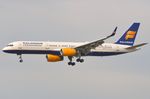 TF-FIP @ EHAM - Icelandair B752 on finals to 01R - by FerryPNL