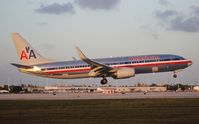 N918NN @ MIA - American - by Florida Metal