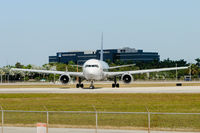 N418LA @ MIA - Miami - by Alex Feldstein