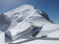 F-PINY - Landing on Dome du Gouter ,Mont Blanc - by Jean Marie POINTET