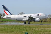F-GUGF @ LFRB - Airbus A318-111, Landing rwy 07R, Brest-Bretagne airport (LFRB-BES) - by Yves-Q