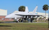 162462 @ KVQQ - F-18 Hornet - by Florida Metal