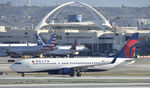 N3772H @ KLAX - Taxiing to gate at LAX - by Todd Royer
