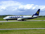 EI-DWO @ EGPH - Ryanair B737-8AS Taxiing to runway 06 - by Mike stanners