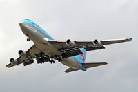 HL7402 @ EGLL - Boeing 747-4B5 [26407] (Korean Air) Home~G 14/08/2009. On approach 27R. - by Ray Barber