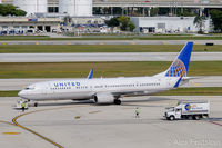 N37434 @ FLL - Ft. Lauderdale - by Alex Feldstein