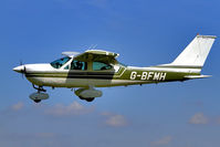 G-BFMH @ EGBR - Arrival - by glider