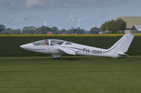 PH-1091 @ EHOW - Taking off before displaying at Oostwold - by alanh