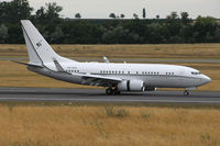 P4-AFK @ LOWW - Premier Avia B.737-700 @ VIE - by Stefan Mager