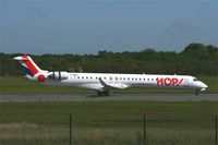 F-HMLG @ LFRB - Bombardier CRJ-1000, reverse thrust landing rwy 07R, Brest-Bretagne airport (LFRB-BES) - by Yves-Q