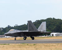 07-4137 @ BFI - F-22A taxing during Seafair. - by Eric Olsen