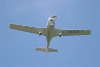 F-HOOO @ LFRB - Diamond DA-40 Diamond Star, Take off rwy 07R, Brest-Bretagne Airport (LFRB-BES) - by Yves-Q