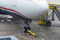 N291AY @ KCLT - Nose gear CLT - by Ronald Barker