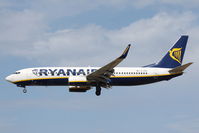 EI-EPA @ LMML - B737-800 EI-EPA Ryanair - by Raymond Zammit