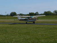 N9782V @ I73 - Cessna 172 After Landing - by Christian Maurer
