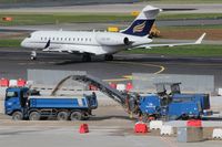 OE-IRP @ EDDL - Work in progress and aircraft on taxi.... - by Holger Zengler