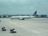 N78285 @ IAH - United Airlines 737-824 At IAH - by Christian Maurer