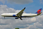 N803NW @ EGLL - On short finals at LHR - by Robert Kearney