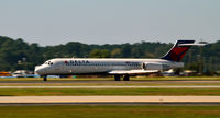 N935AT @ KATL - Landing Atlanta - by Ronald Barker