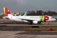 CS-TNI @ LPPT - Taxiing. Scrapped in december 2020. - by micka2b