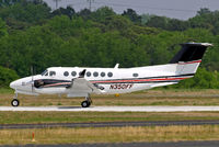 N350FF @ KPDK - Beech 350 Super King Air [FL-669] Atlanta-Dekalb Peachtree~N 22/04/2010 - by Ray Barber