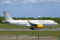 EC-LZM @ LFRB - Airbus A320-232, Taxiing to boarding area, Brest-Bretagne airport (LFRB-BES) - by Yves-Q