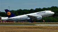 D-AILI @ EDDF - Lufthansa, is here lifting off at Frankfurt Rhein/Main - by A. Gendorf