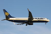 EI-EFP @ LMML - B737-800 EI-EFP Ryanair - by Raymond Zammit