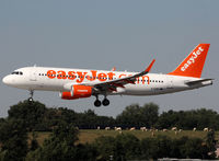 G-EZWY photo, click to enlarge G-EZWY photo, click to enlarge