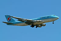 HL7473 @ EGLL - Boeing 747-4B5 [28335] (Korean Air) Home~G 24/05/2010. On approach 27L - by Ray Barber