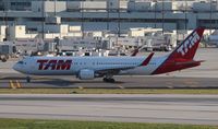 PT-MSZ @ MIA - TAM 767-300 - by Florida Metal
