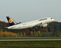 D-AIBH @ EDDF - Lufthansa, seen here rocketing away at Frankfurt Rhein/Main(EDDF) - by A. Gendorf