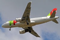 CS-TTD @ EGLL - Airbus A319-111 [0790] (TAP Portugal) Home~G 15/05/2010. On approach 27R. - by Ray Barber
