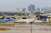 N13113 @ FLL - Ft. Lauderdale - by Alex Feldstein