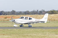 VH-EET @ YTEM - Cirrus SR22 taxiing at Temora Airport. - by YSWG-photography