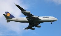 D-ABVW @ MCO - Lufthansa - by Florida Metal