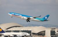 F-OLOV @ LAX - Air Tahiti Nui - by Florida Metal