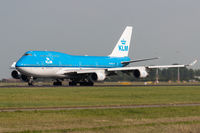 PH-BFA @ EHAM - Schiphol, July 2014 - by Gerard v.d. Schaaf