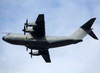 ZM405 @ LFBO - Climbing after take off from rwy 32R - by Shunn311
