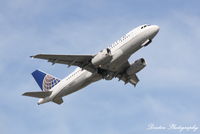 N820UA @ KSRQ - United Flight 1641 (N820UA) departs Sarasota-Bradenton International Airport enroute to Chicago-O-Hare International Airport - by Donten Photography