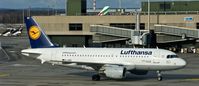 D-AIBD @ LSZH - Lufthansa, is here taxiing at Zürich-Kloten(LSZH) - by A. Gendorf