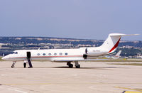 N674RW @ LFML - Parked at the General Aviation area... - by Shunn311