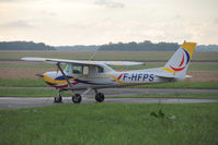 F-HFPS @ LFPT - at Pontoise - by B777juju