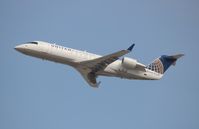 N918SW @ LAX - United Express - by Florida Metal
