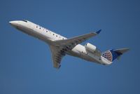 N963SW @ LAX - United Express - by Florida Metal