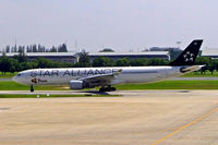 HS-TEL @ VTBD - Airbus A330-322 [231] (Thai Airways) Bangkok-International~HS 30/10/2005 - by Ray Barber