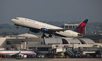 N3735D @ LAX - Delta - by Florida Metal