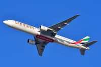 A6-EMX @ OMDB - Emirates B773 - by FerryPNL