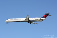 N940DN @ KSRQ - Delta Flight 1725 (N940DN) arrives at Sarasota-Bradenton International Airport following flight from Hartsfield-Jackson Atlanta Airport - by Donten Photography