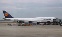 D-ABYK @ KORD - Boeing 747-800
